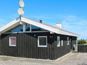 Scenic Holiday Home in Hadsund with Sauna, Øster Hurup